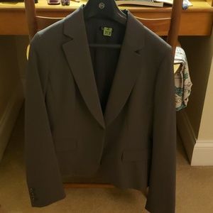 Tahari gray blazer